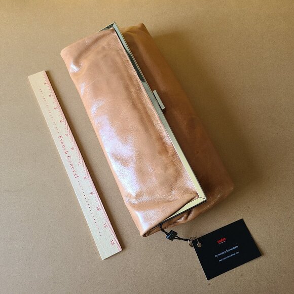 HOBO leather clutch purse - Picture 4 of 8